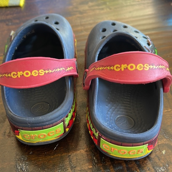 Dragon Crocs size toddler 8 - Picture 4 of 5
